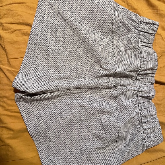 Lululemon shorts - Picture 2 of 3